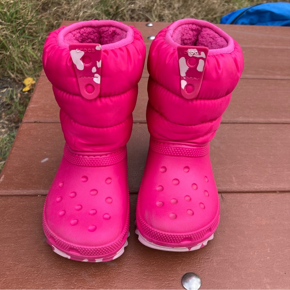 Kids Cros Fuzzy Insulated Pink Winter Boots - Picture 2 of 6